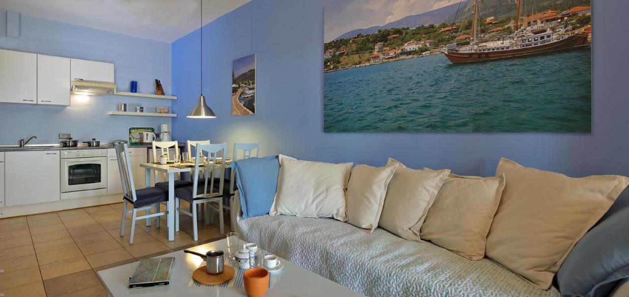 Oasis By The Sea Aparthotel Chiliadou  Ngoại thất bức ảnh