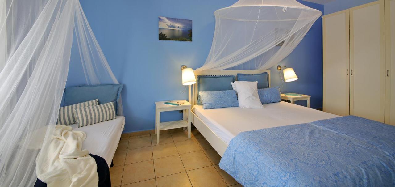 Oasis By The Sea Aparthotel Chiliadou  Ngoại thất bức ảnh