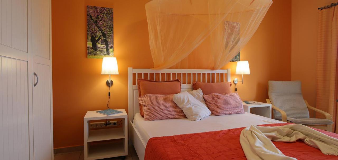 Oasis By The Sea Aparthotel Chiliadou  Ngoại thất bức ảnh